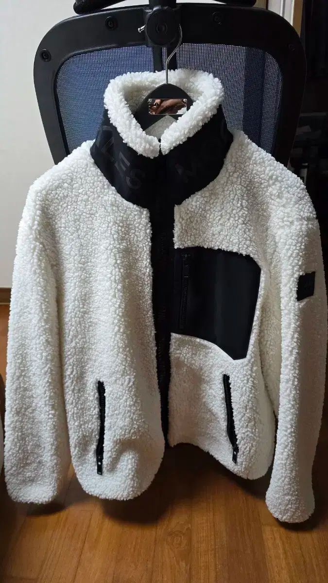 ムースナックルズ フリース ボア