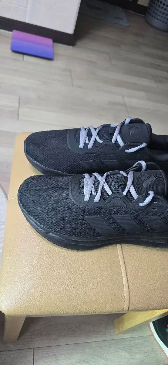 アディダス オールブラック スニーカー メンズ 280