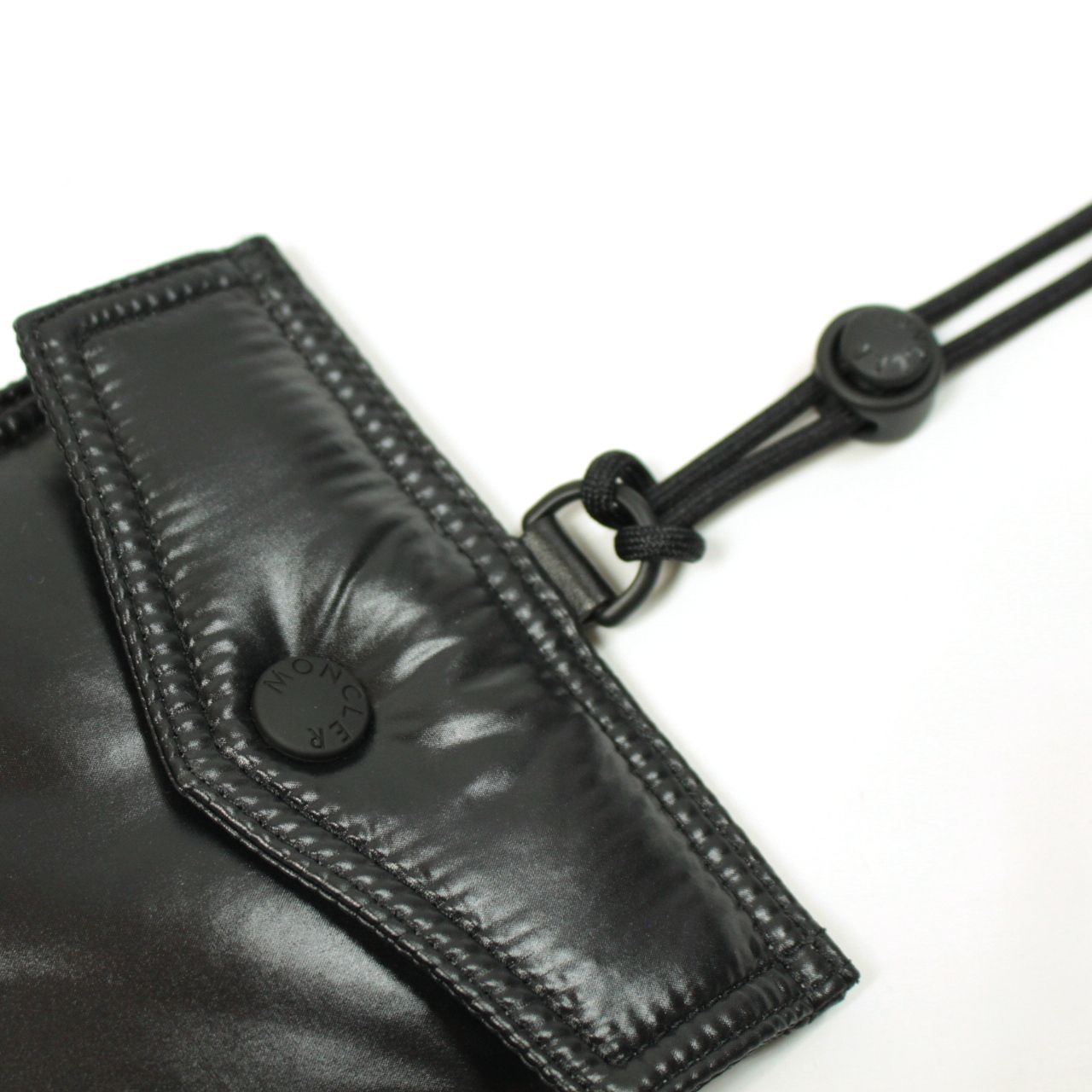 新品】 MONCLER スマートフォンポーチ スマホケース シャイニー