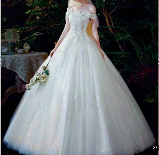 ウエディング ドレス