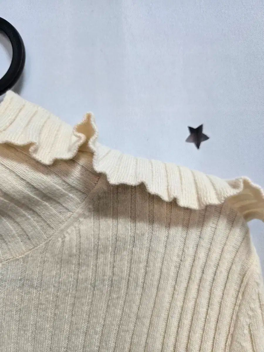 ニット フリルネック
