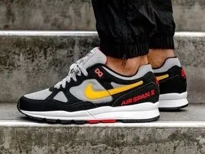 ナイキ AIR ランニングシューズ