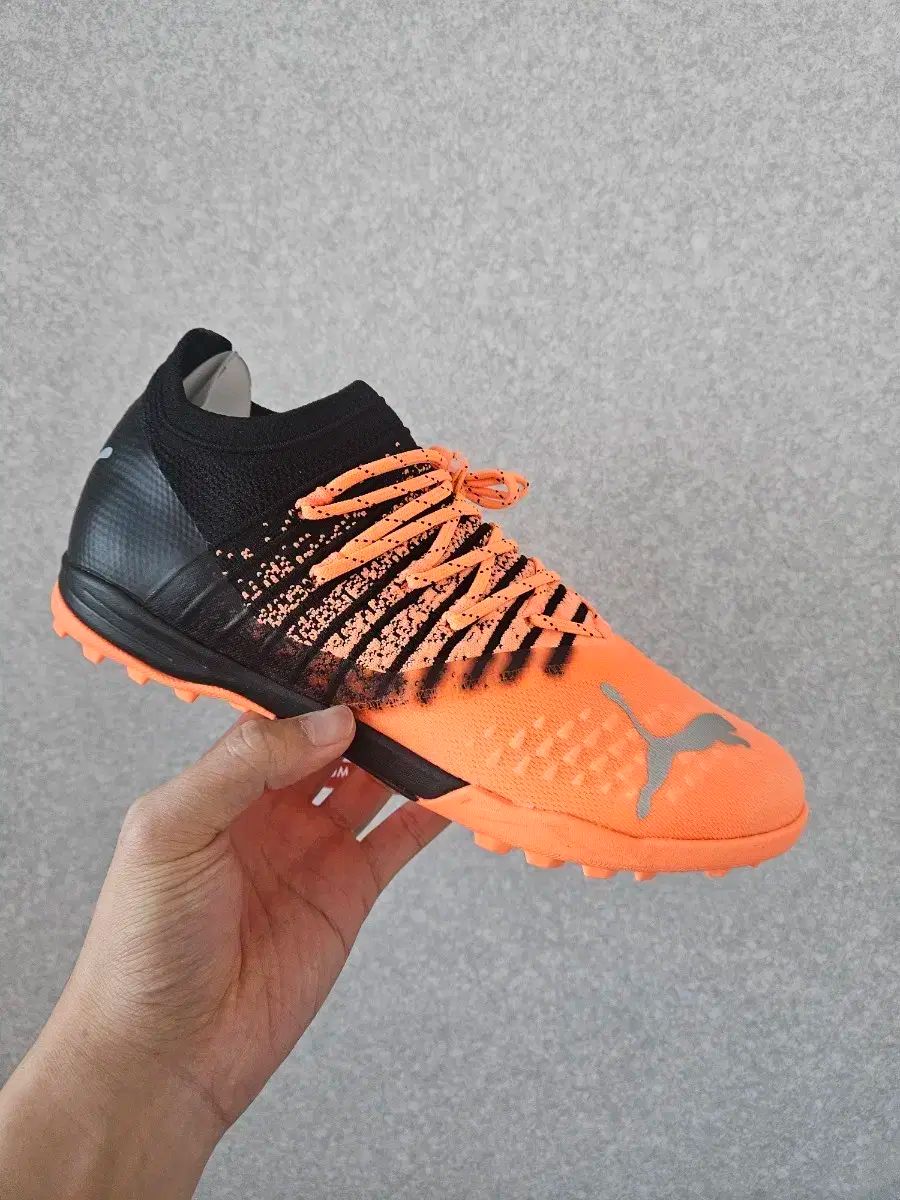 プーマ Hello Future Z 1 3 プロケージ サッカーシューズ 270 サイズ