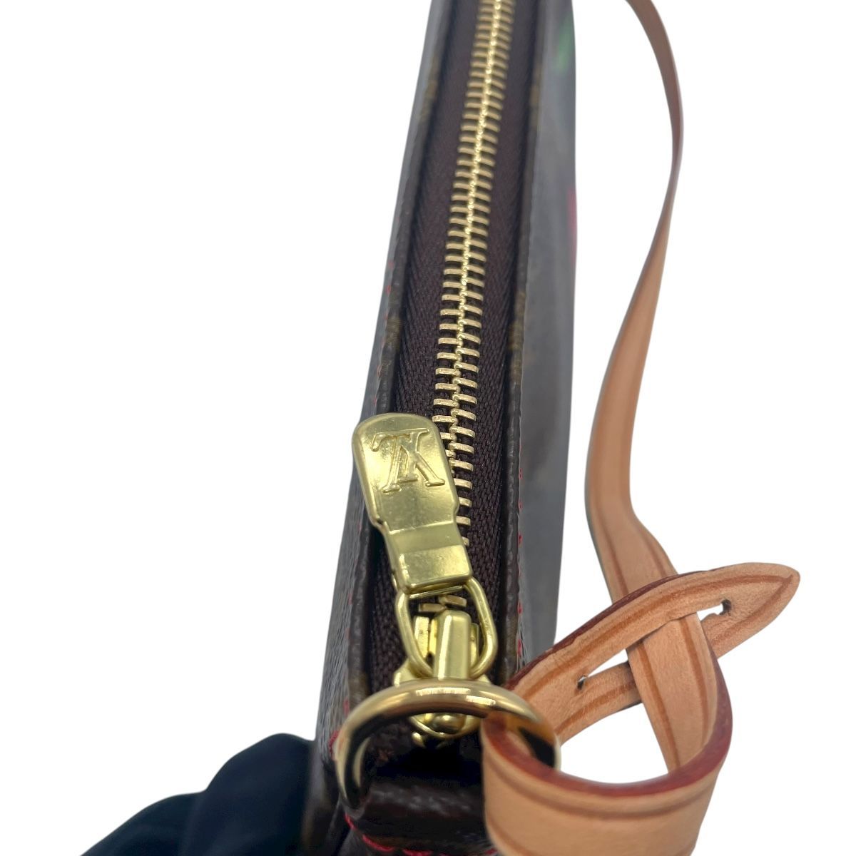 ポーチ ブラウン