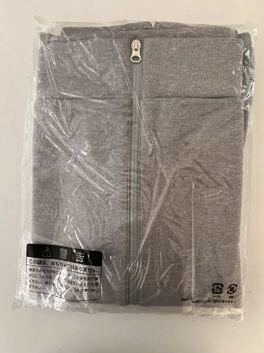 ゴルフウェア フード