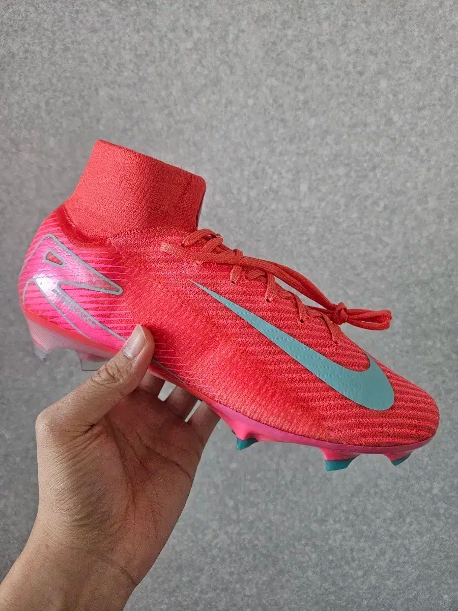 ナイキ マーキュリアル スーパーフライ エアズーム FG サッカーシューズ 265 サイズ