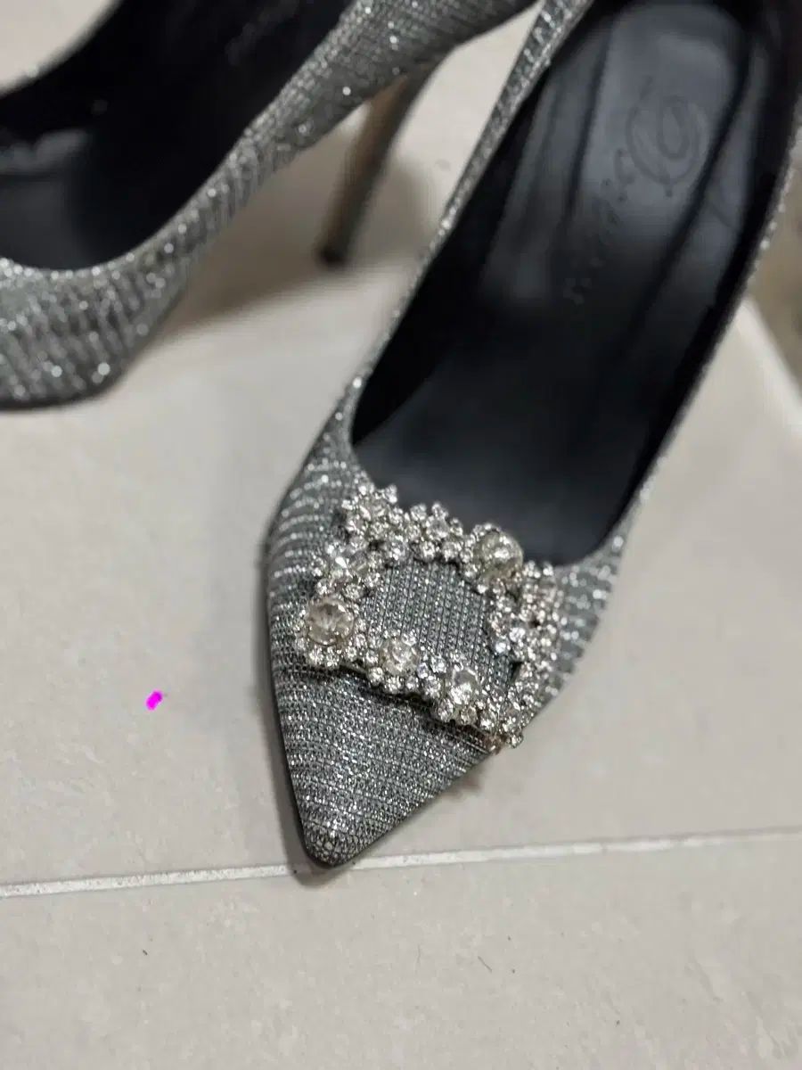 ノニョンドン ハンドメイド靴