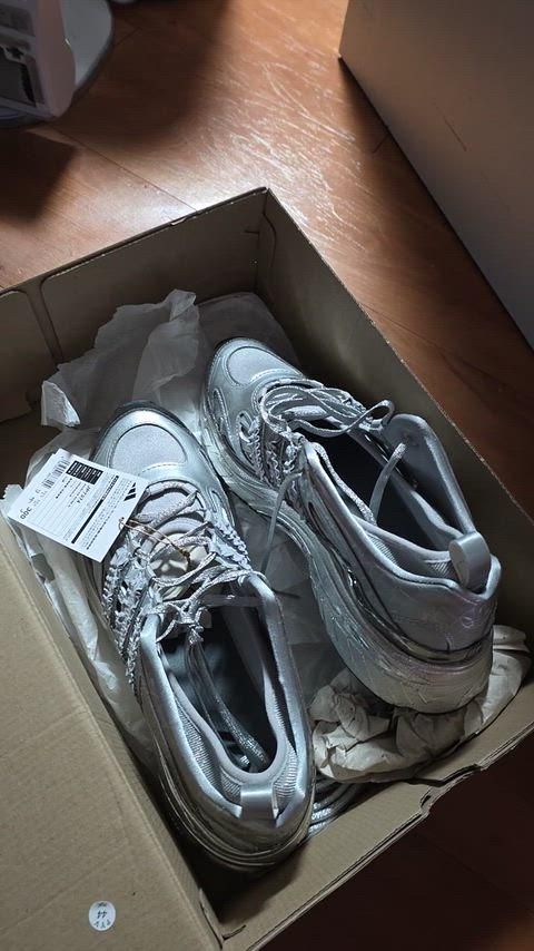 シルバー バレエシューズ