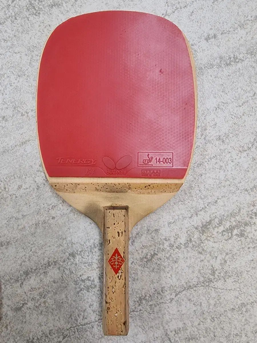 バタフライ サイプレス A ファン ホルダー 卓球ラケット