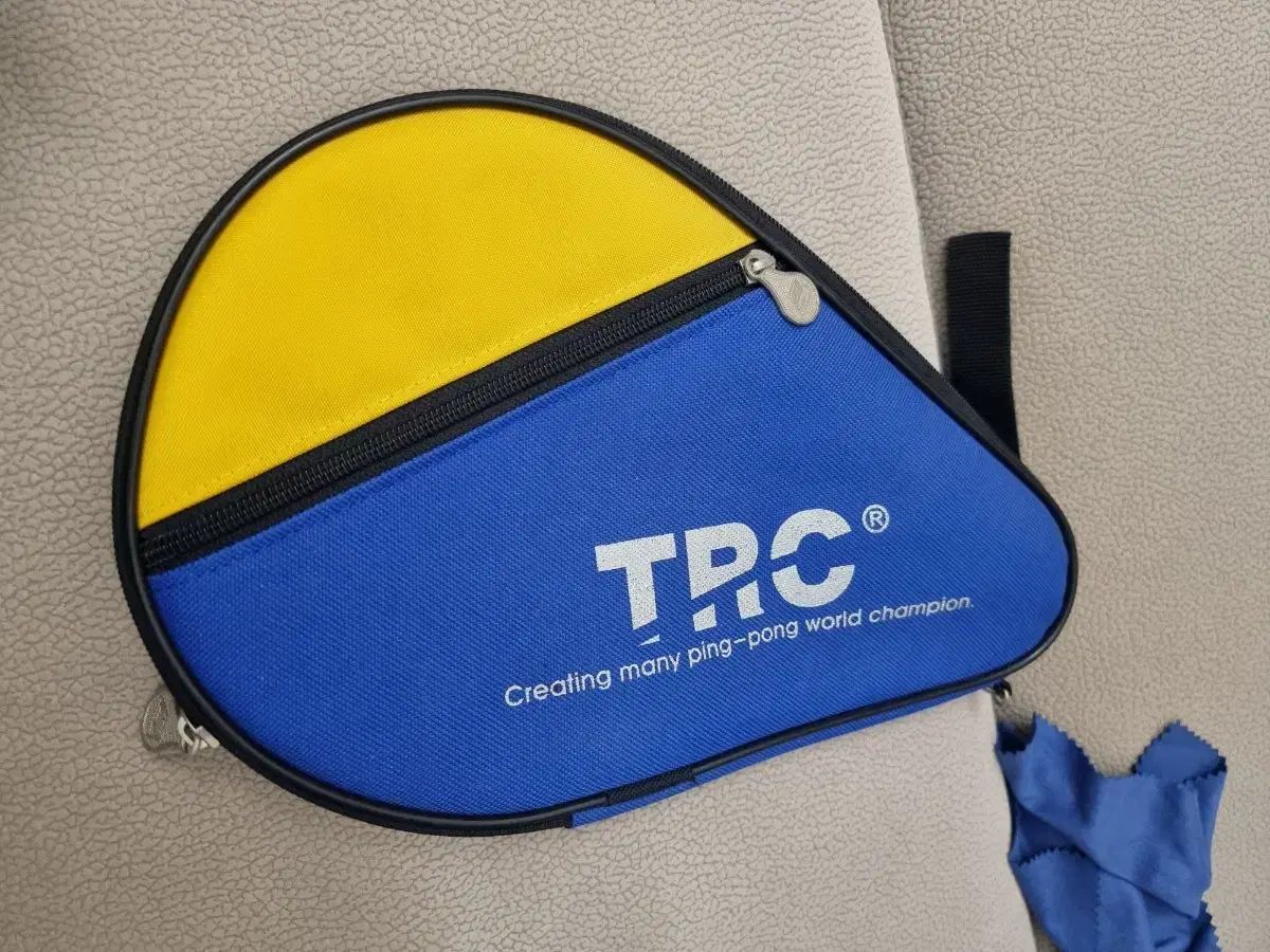  バタフライ サイプレス A ファン ホルダー 卓球ラケット その他 卓球