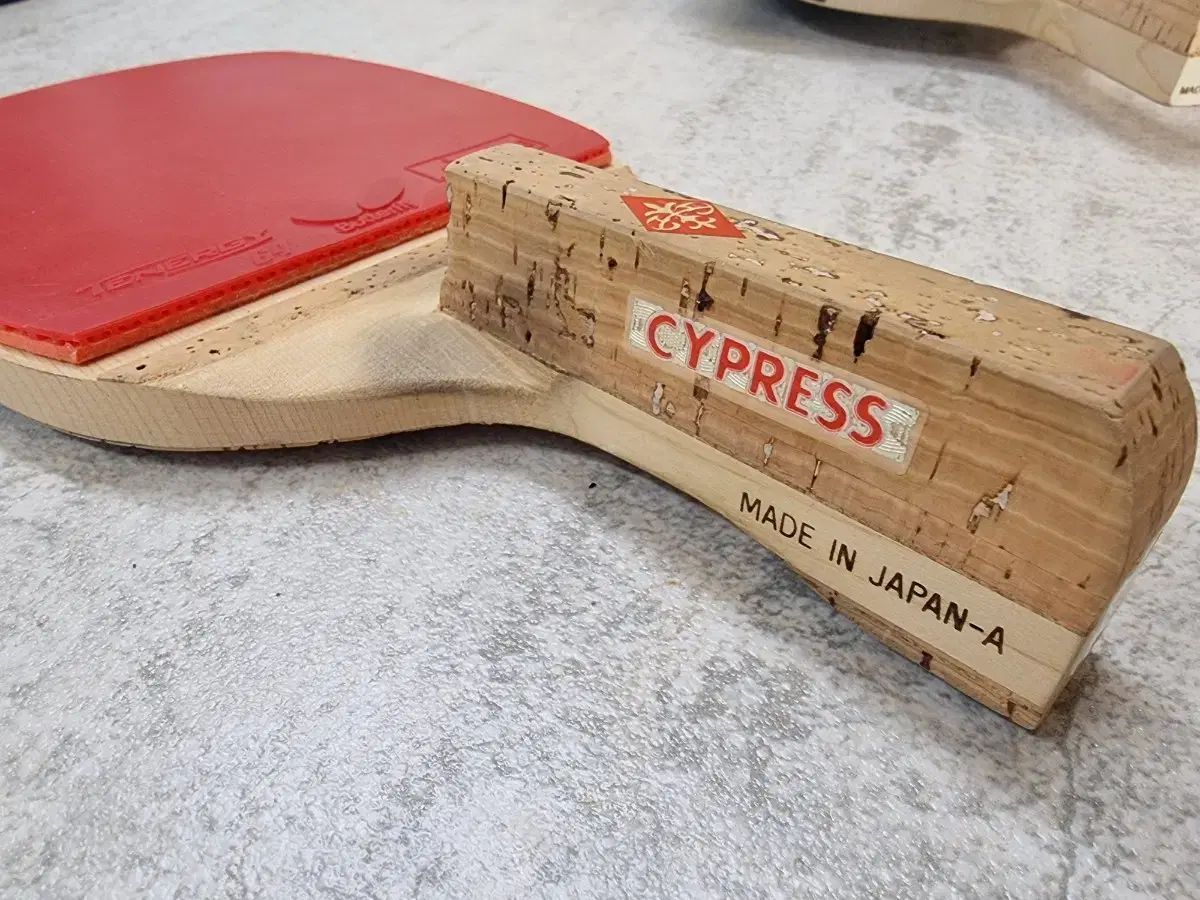 バタフライ サイプレス A ファン ホルダー 卓球ラケット