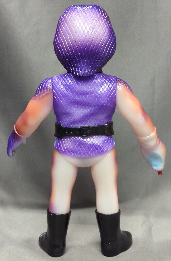 オファー メディコム・トイ 東映レトロソフビコレクション コブラ男(新