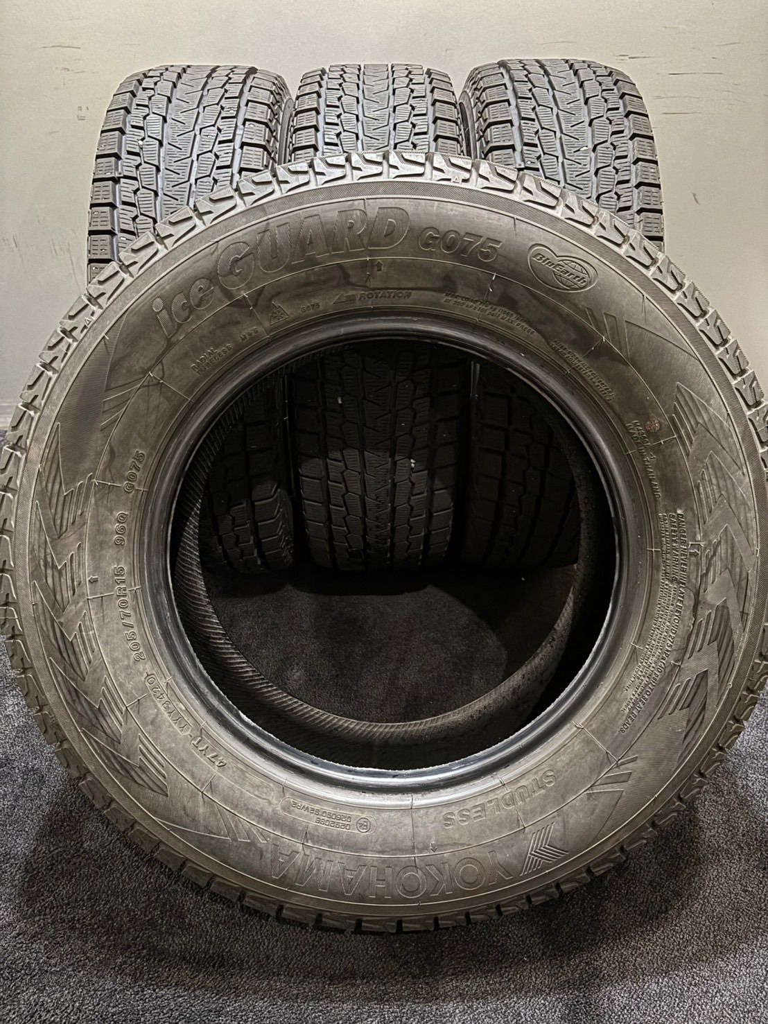  205 70 R 15 ice GUARD G 075 20年製 スタッドレス 4本 ヨコハマ アイスガード ジムニー シエラ 4 K 523 15インチ スタッドレス