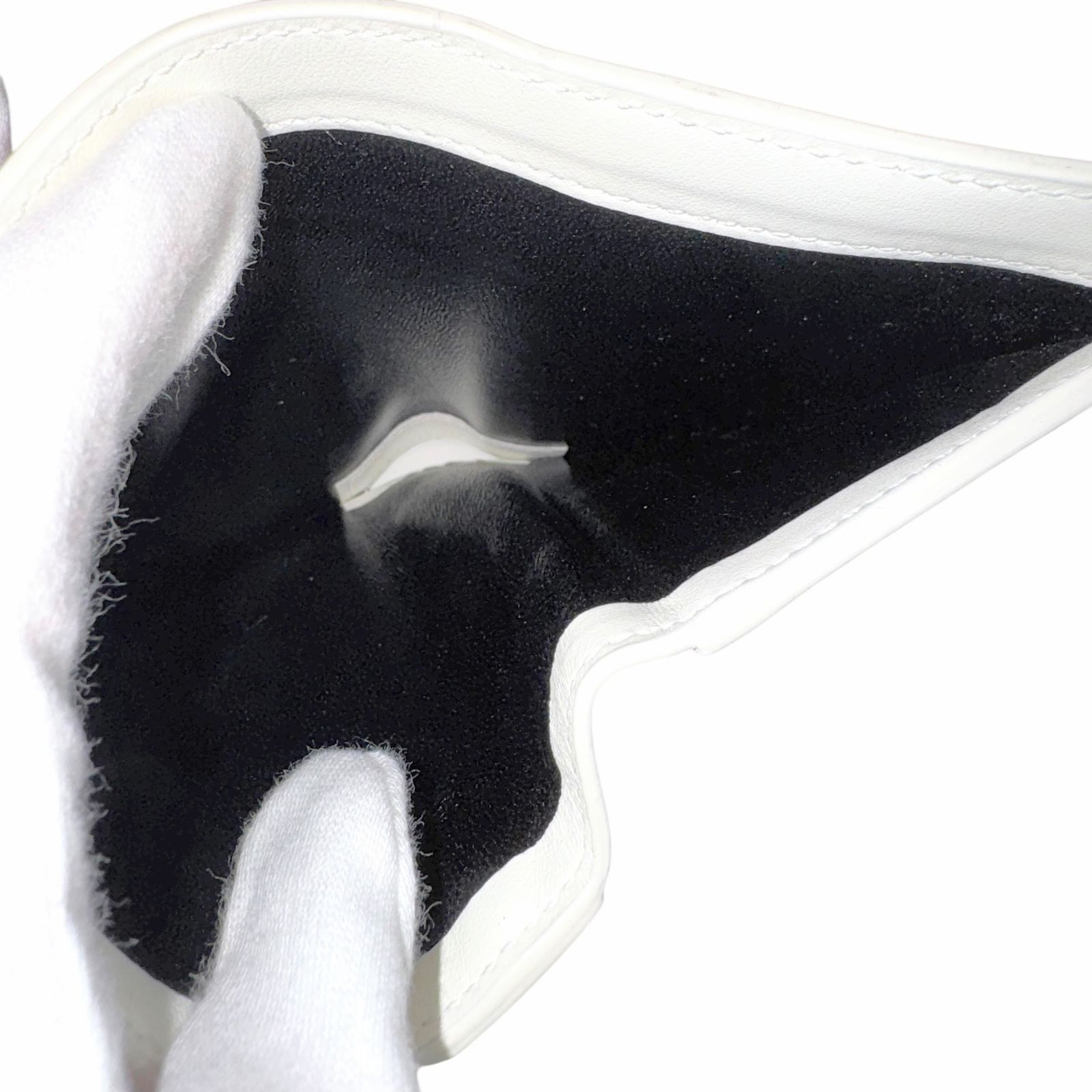 サンローラン 二つ折り財布