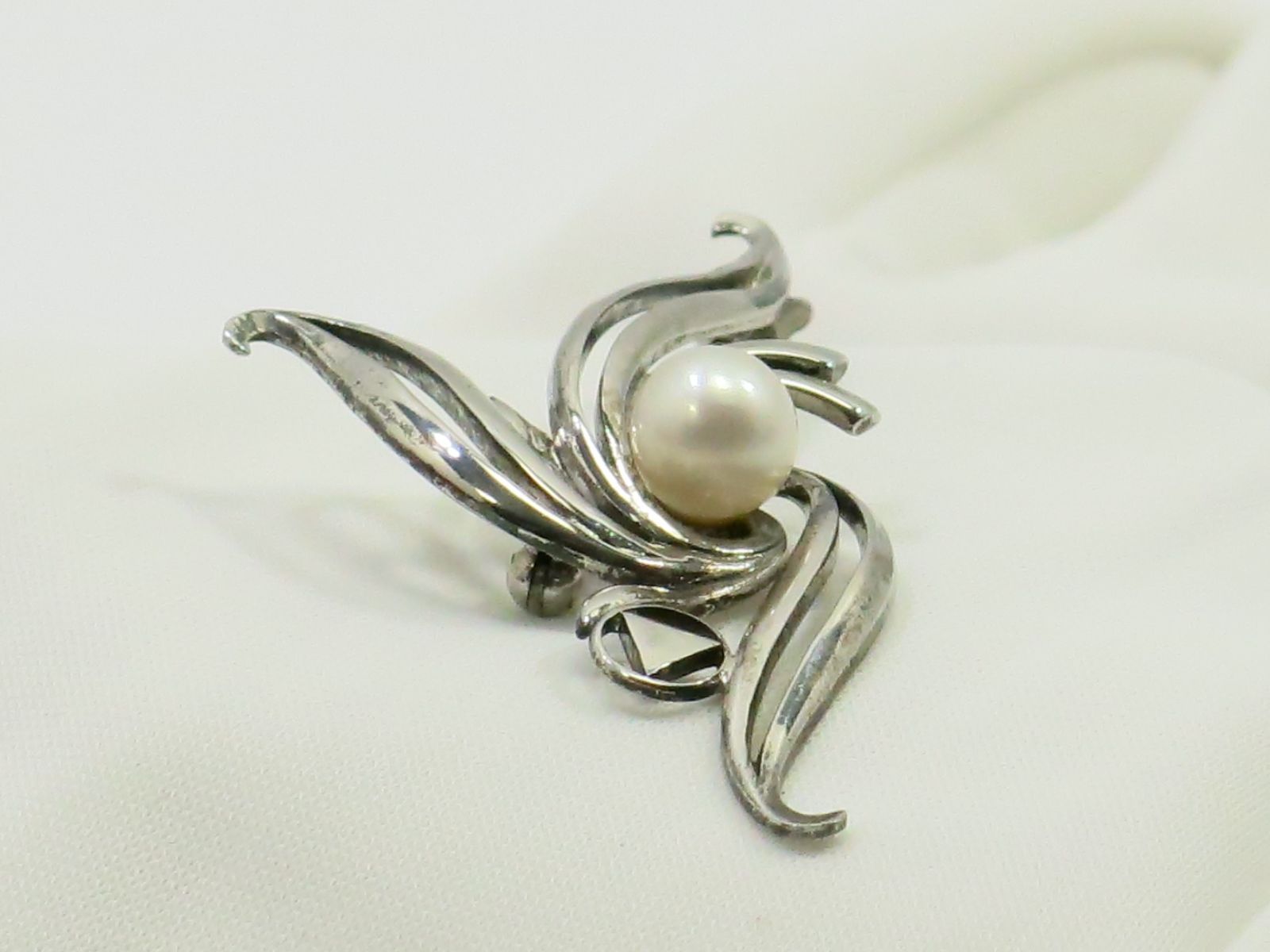 ブローチ シルバー台座