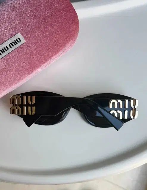 ミュウミュウ MIU メガネ ファッション サングラス