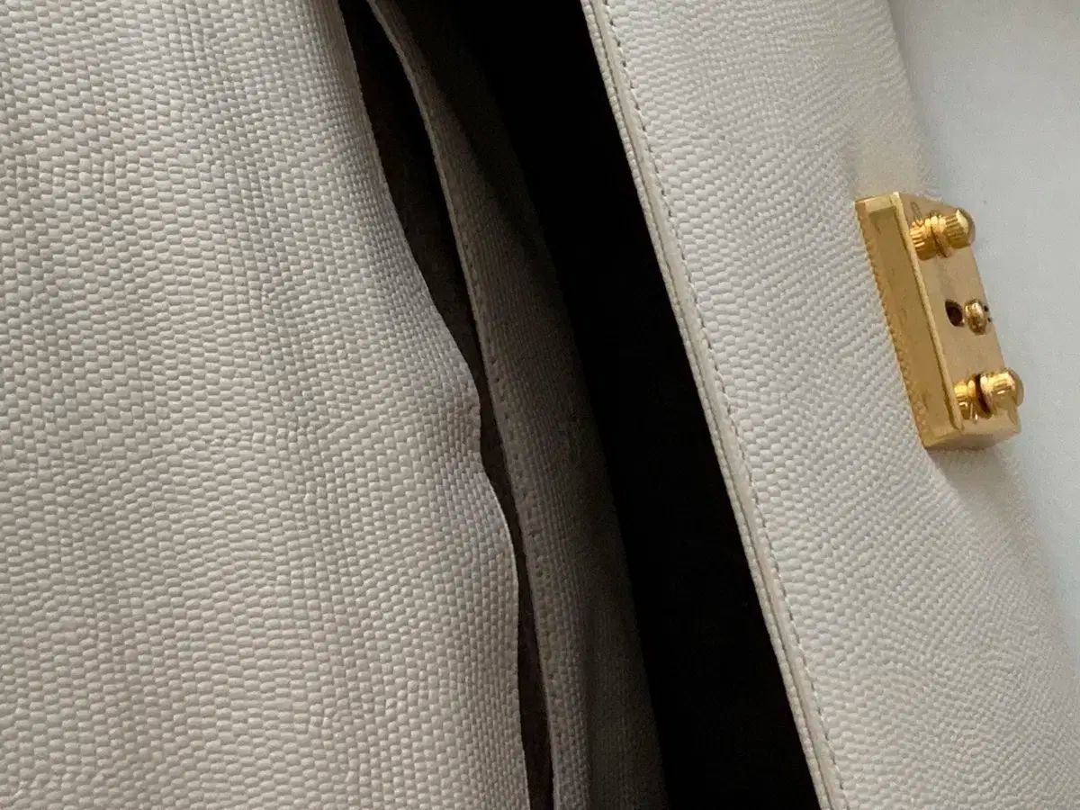 LAPLA ミニバッグ ユンナジョン ゴミンヨン 着用