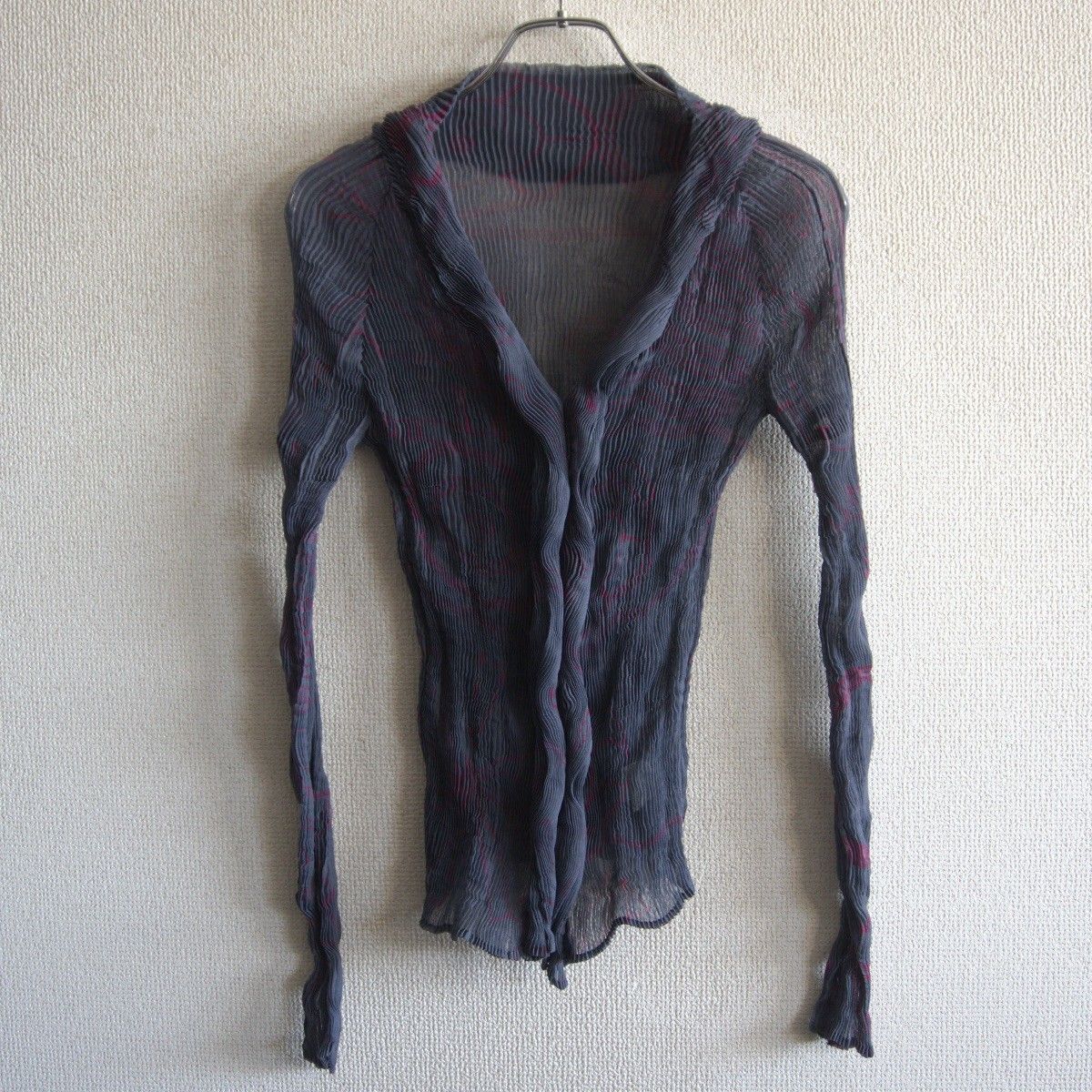 【美品】ISSEY MIYAKE FETE【柄 シワ加工 プリーツ シャツ】 2 イセイイミヤケ カットソー 25110003