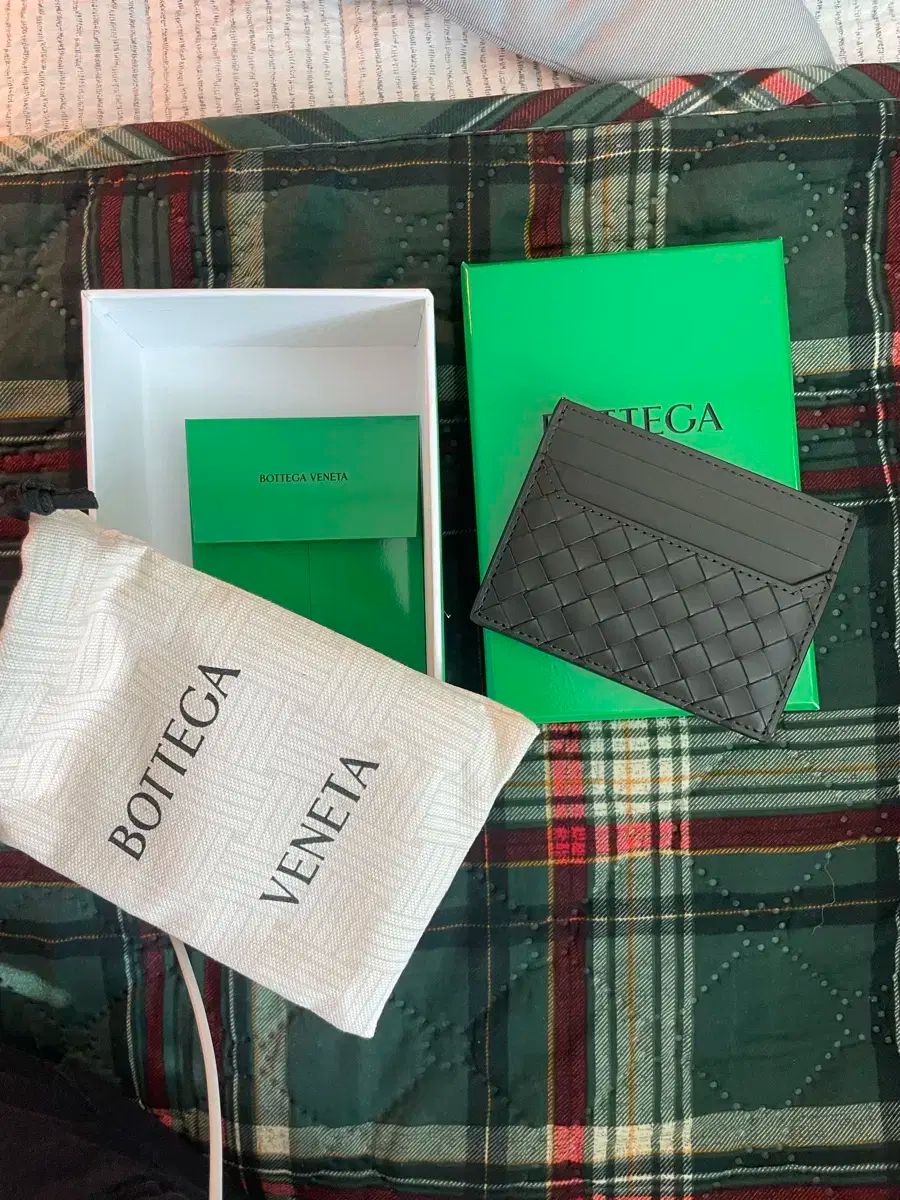 ボッテガ ヴェネタ イントレチャート ピッコロ カードウォレット
