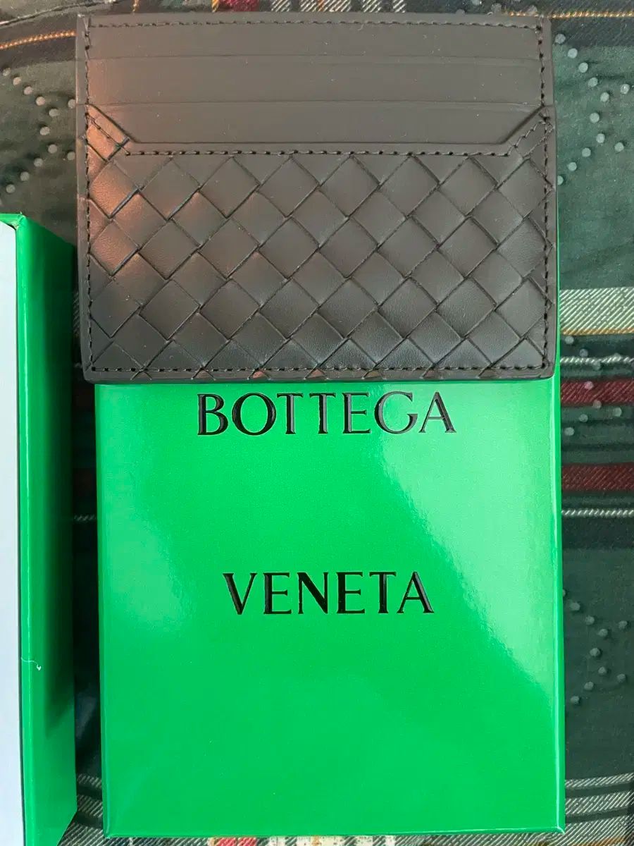 ボッテガ ヴェネタ イントレチャート ピッコロ カードウォレット