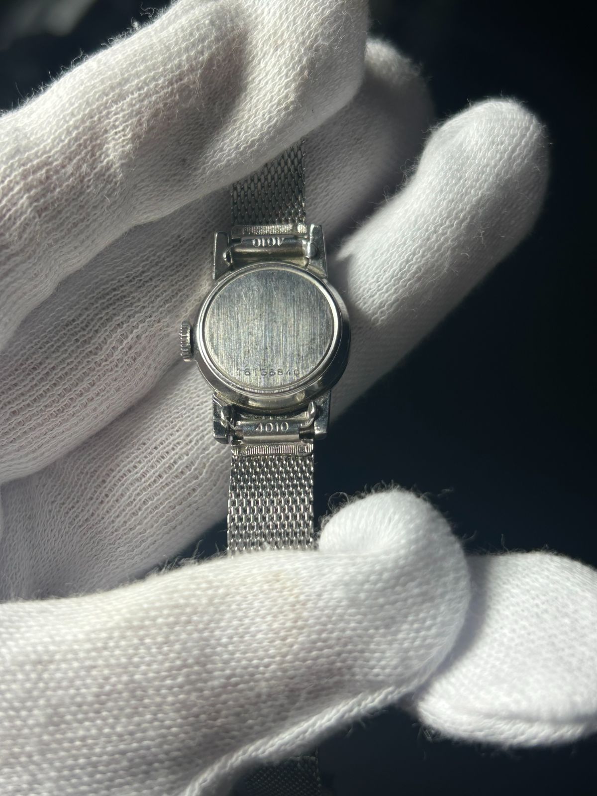 手巻き レディース時計