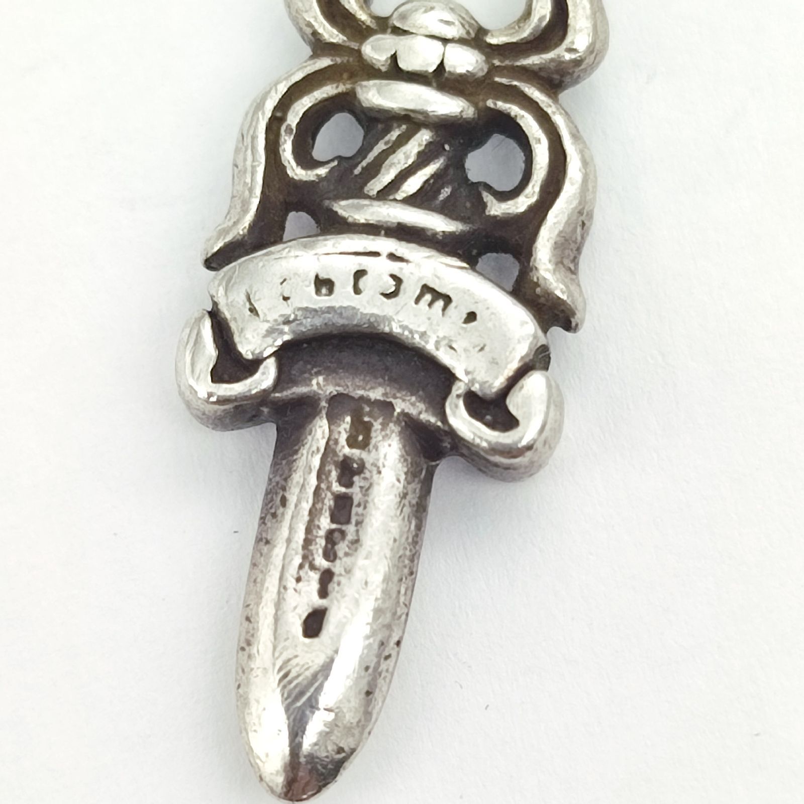 ＊正規美品＊CH クロムハーツ ヘアゴム ダガー チャーム シルバー 正規美品＊CH クロムハーツ ヘアゴム ダガー チャーム シルバー Chrome