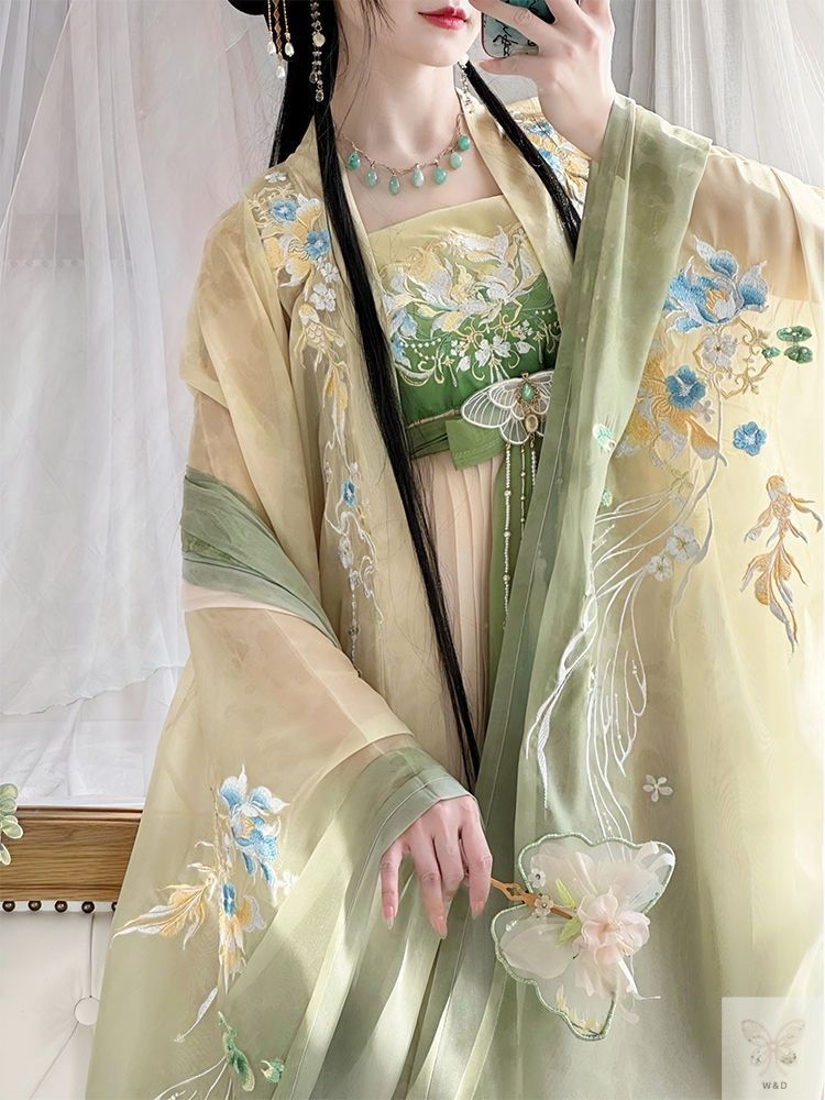 唐制漢服 春色刺繍 重工仕上げ 大袖 上品 レトロ 日常着 フォーマル パーティー 大人 春夏 春の色彩を纏う優雅な唐風シルエット 伝統美を現代に紡ぐ