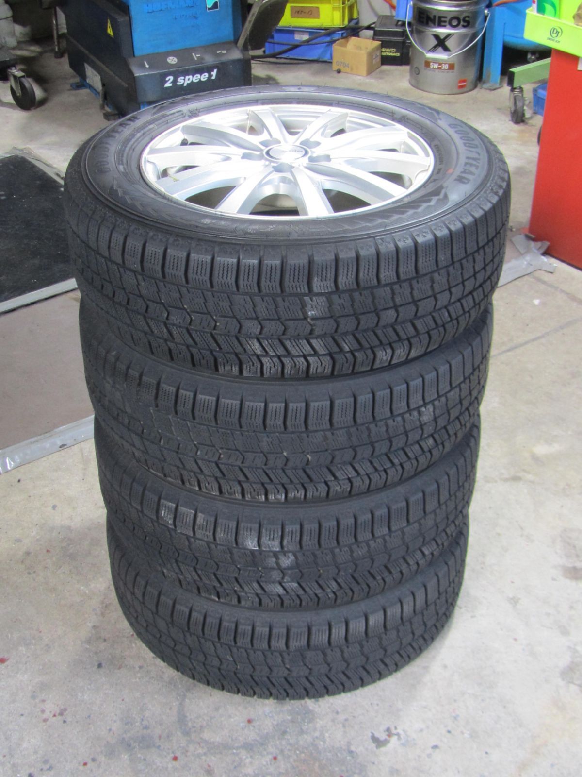 グッドイヤー アイスナビ8