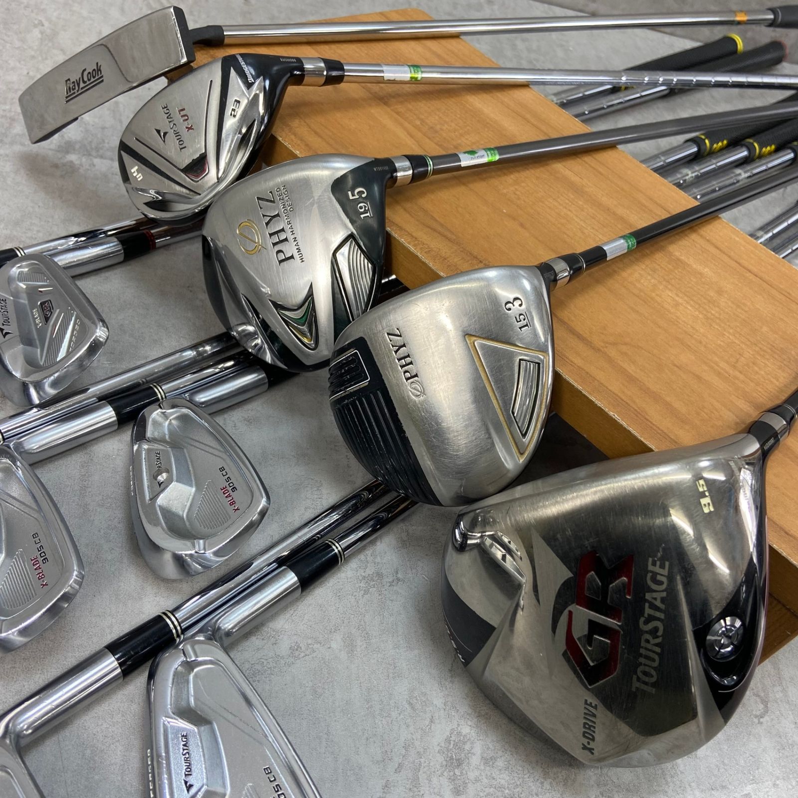 ツアーステージ ブリヂストン メンズゴルフ クラブセット 12本 右利き用 TOURSTAGE BRIDGESTONE