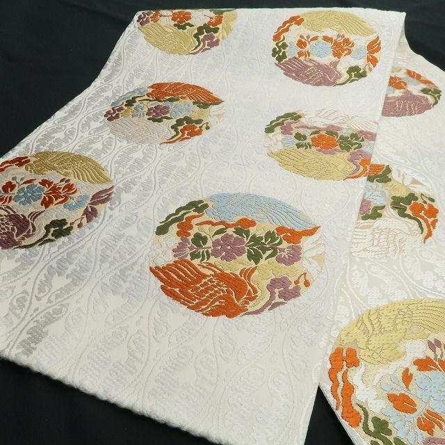 西陣織 世代を超えて受け継がれる唐織の技