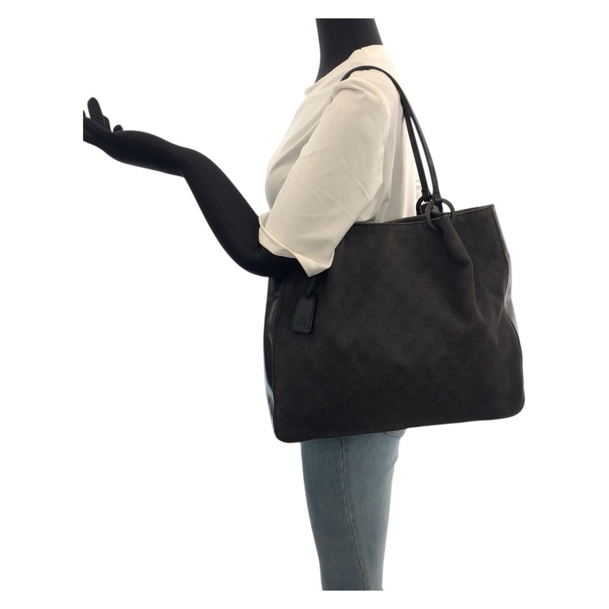 黒 シルバー金具