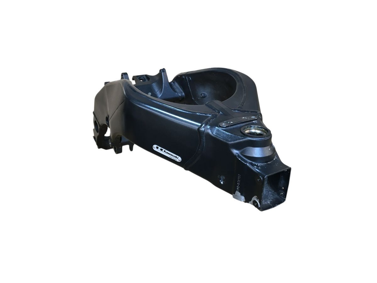 Ninja ZX-10R ZXT00C 04-05 C型 書類付 フレーム 組み換え 補修にも 2759-Z4412