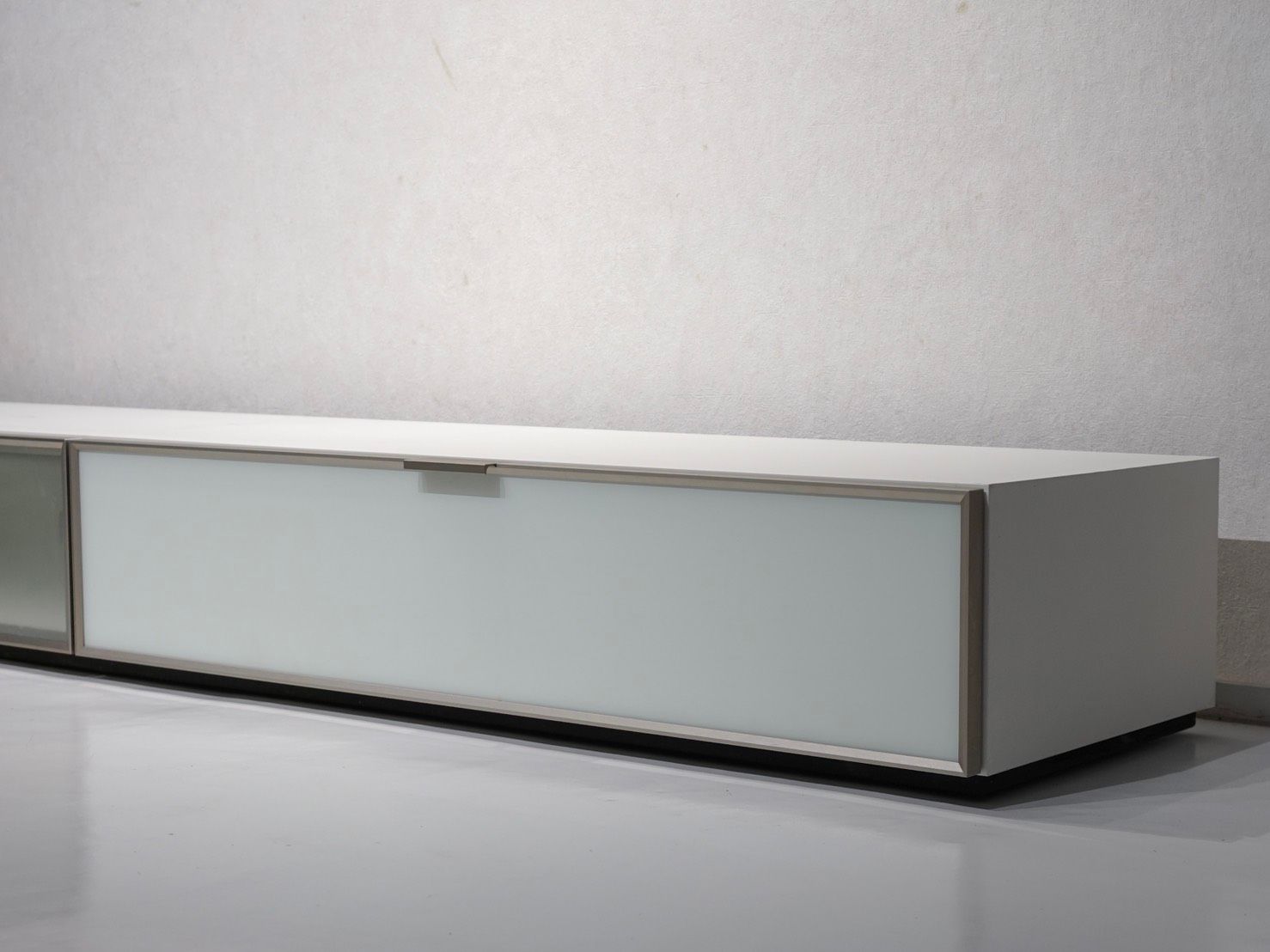 ローボード モダン