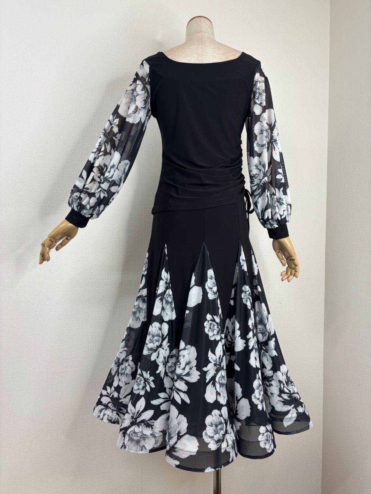 セットアップドレス 衣装