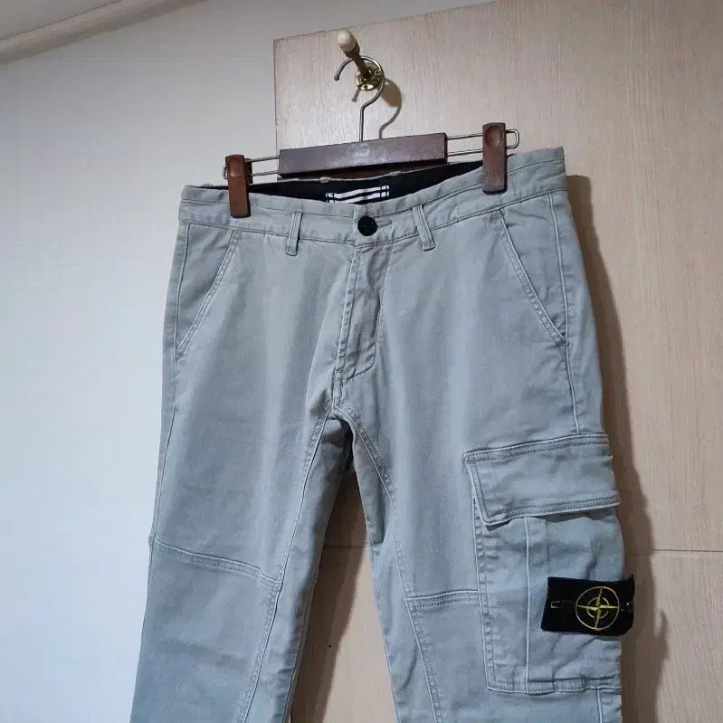 STONE ISLAND カーゴ ズボン グレー 30-31