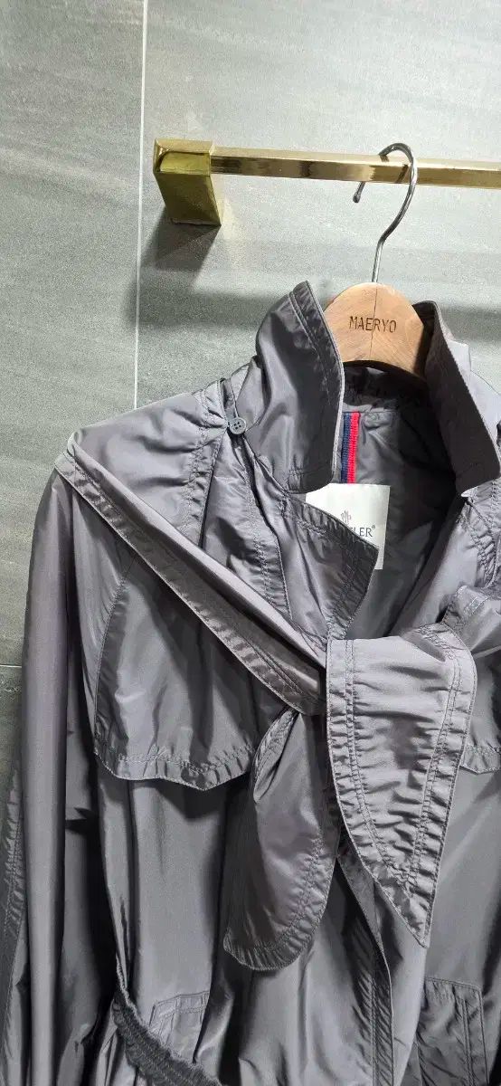 ロングウィンドブレーカー兼コート