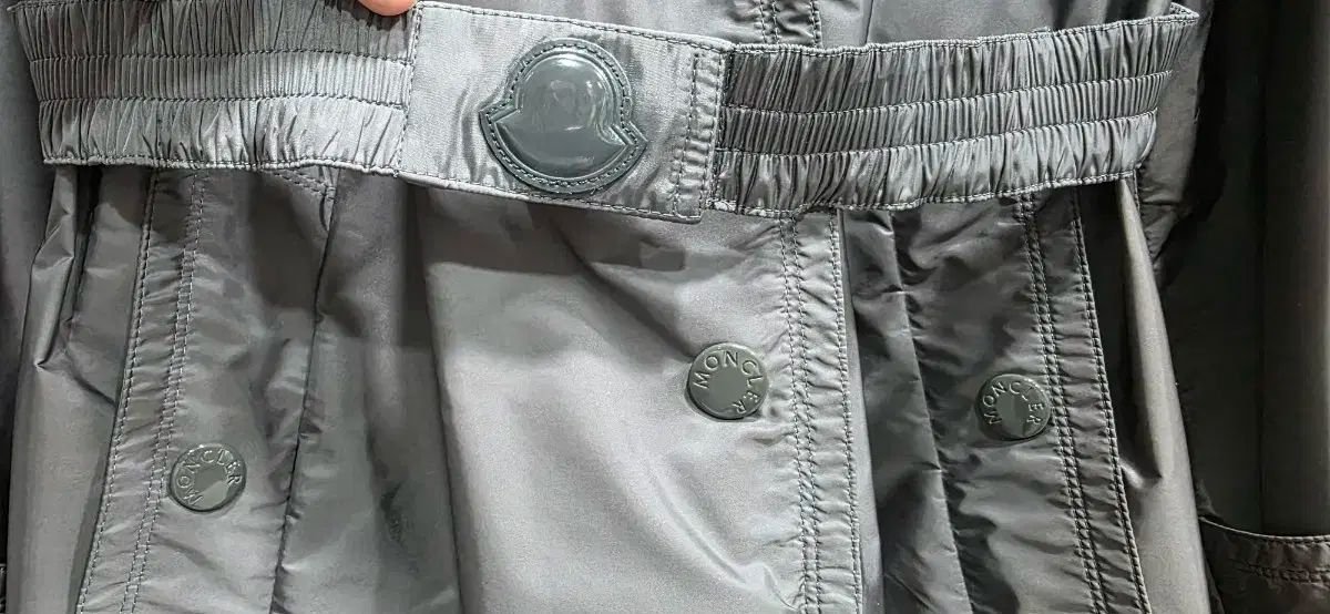 MONCLER モンクレール