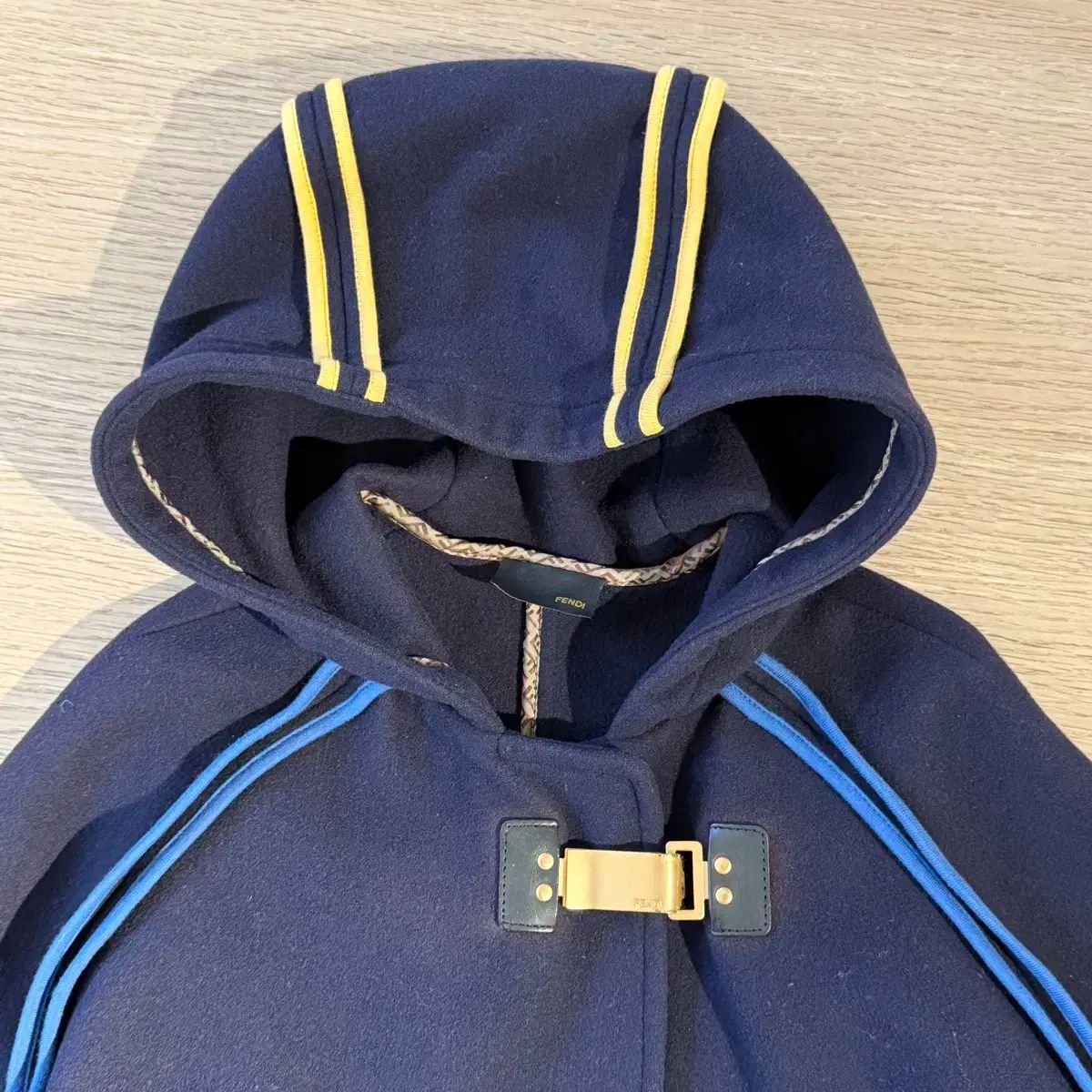 FENDI フェンディ キッズ カシミア フードコート 6 A