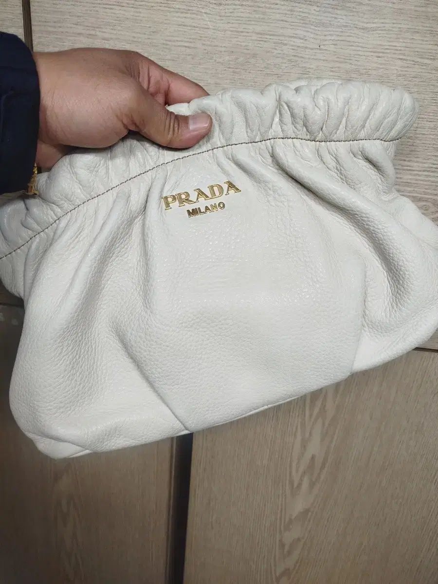 PRADA プラダ クラッチバッグ 状態良し