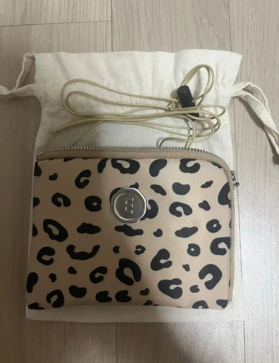 MINITMUTE クロマイクロ ヒョウ柄 レオパード