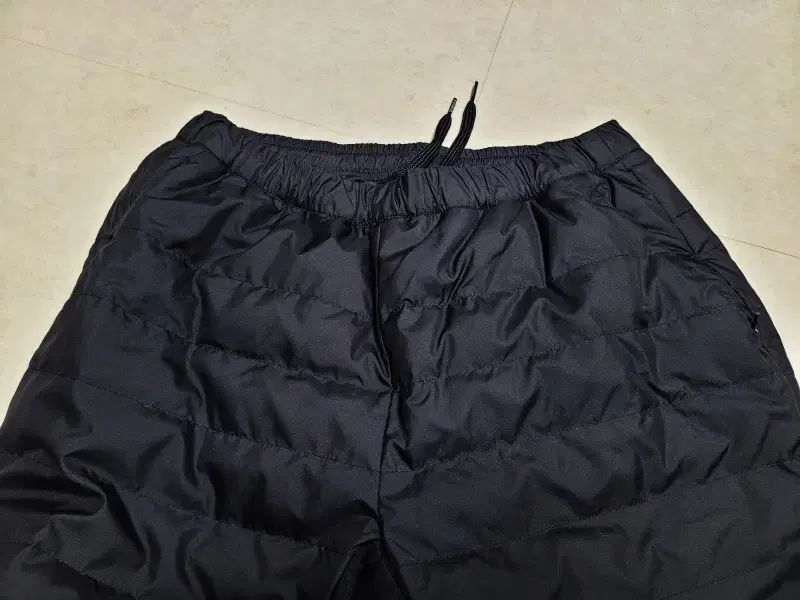 トレクスタ 軽量 グースダウンパンツ サイズ ポール1218