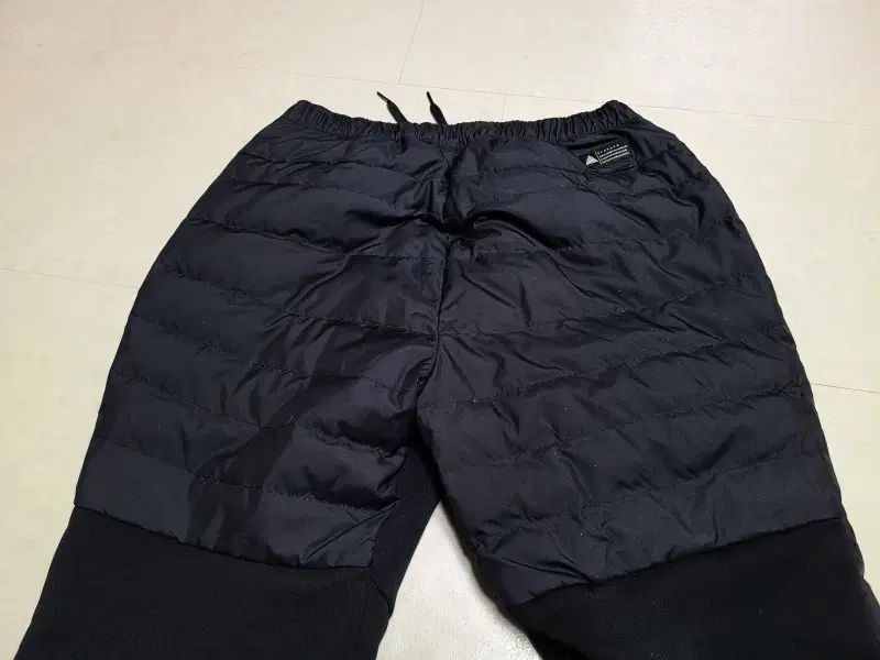 トレクスタ 軽量 グースダウンパンツ サイズ ポール1218 チェスターコート 多色展開