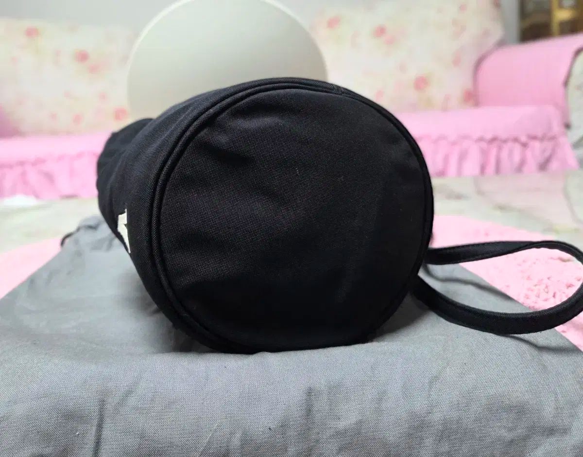 ブラック バケットバッグ