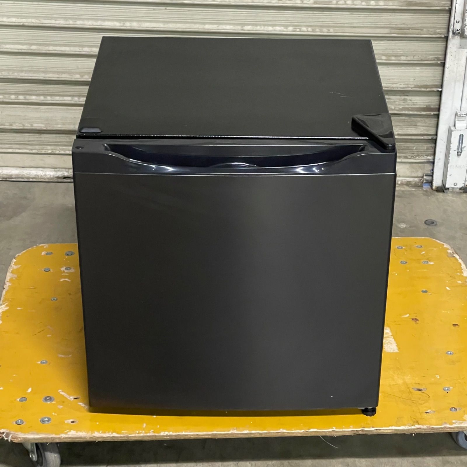 NPA 製 MAXZEN マクスゼン 前開き冷凍庫 31 L