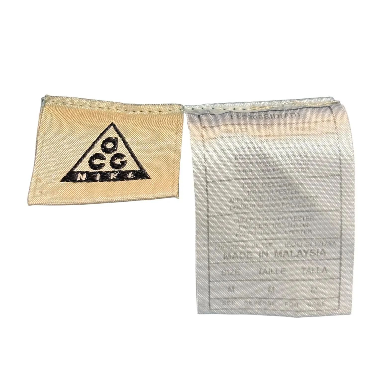 ナイキ 裏フリース