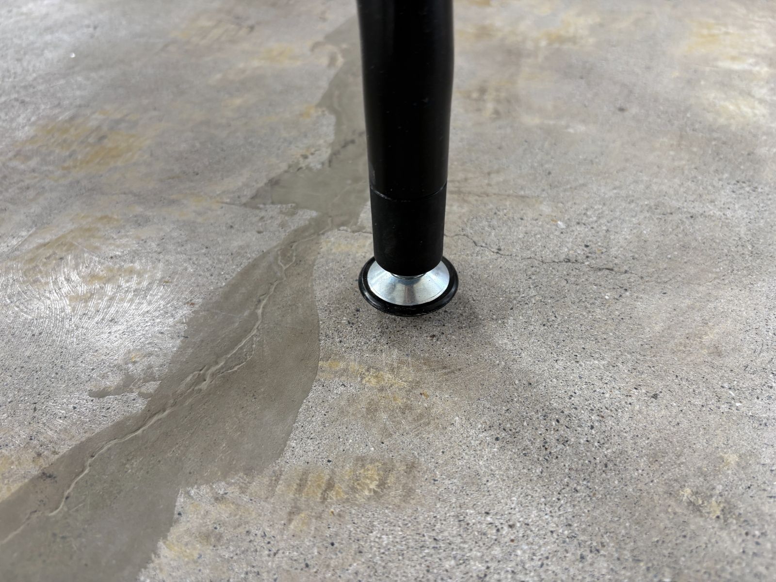 Miller ケイパーチェア