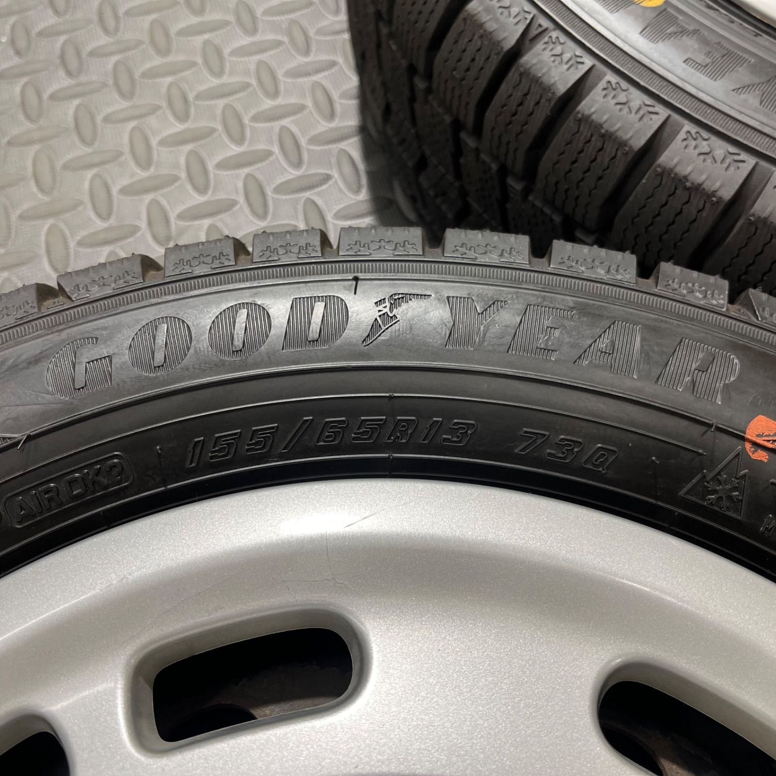 グッドイヤー アイスナビ8