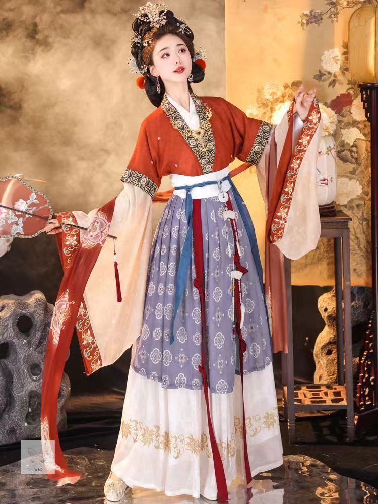 洛神仕女図シリーズ 復元款 国風漢服 嫦娥奔月 伝統衣装 上品 フォーマル 記念 古代絵巻から舞い降りた仙女の装い 伝統美を纏う現代の