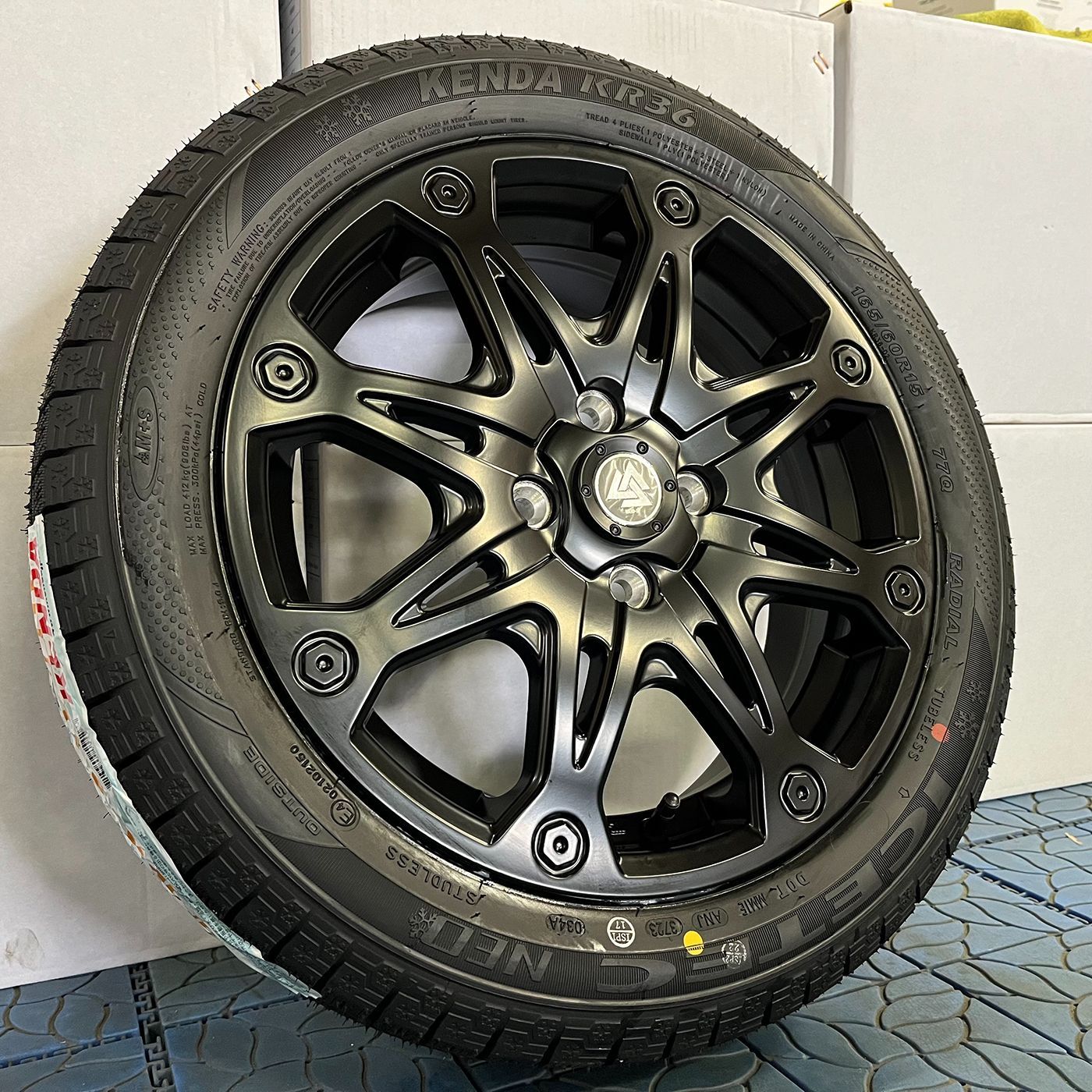 ハイゼットジャンボ ハスラー ウェイク 15インチ スタッドレス ケンダ KR 36 165 60 R 15 タイヤホイールセット 4本セット 1台分