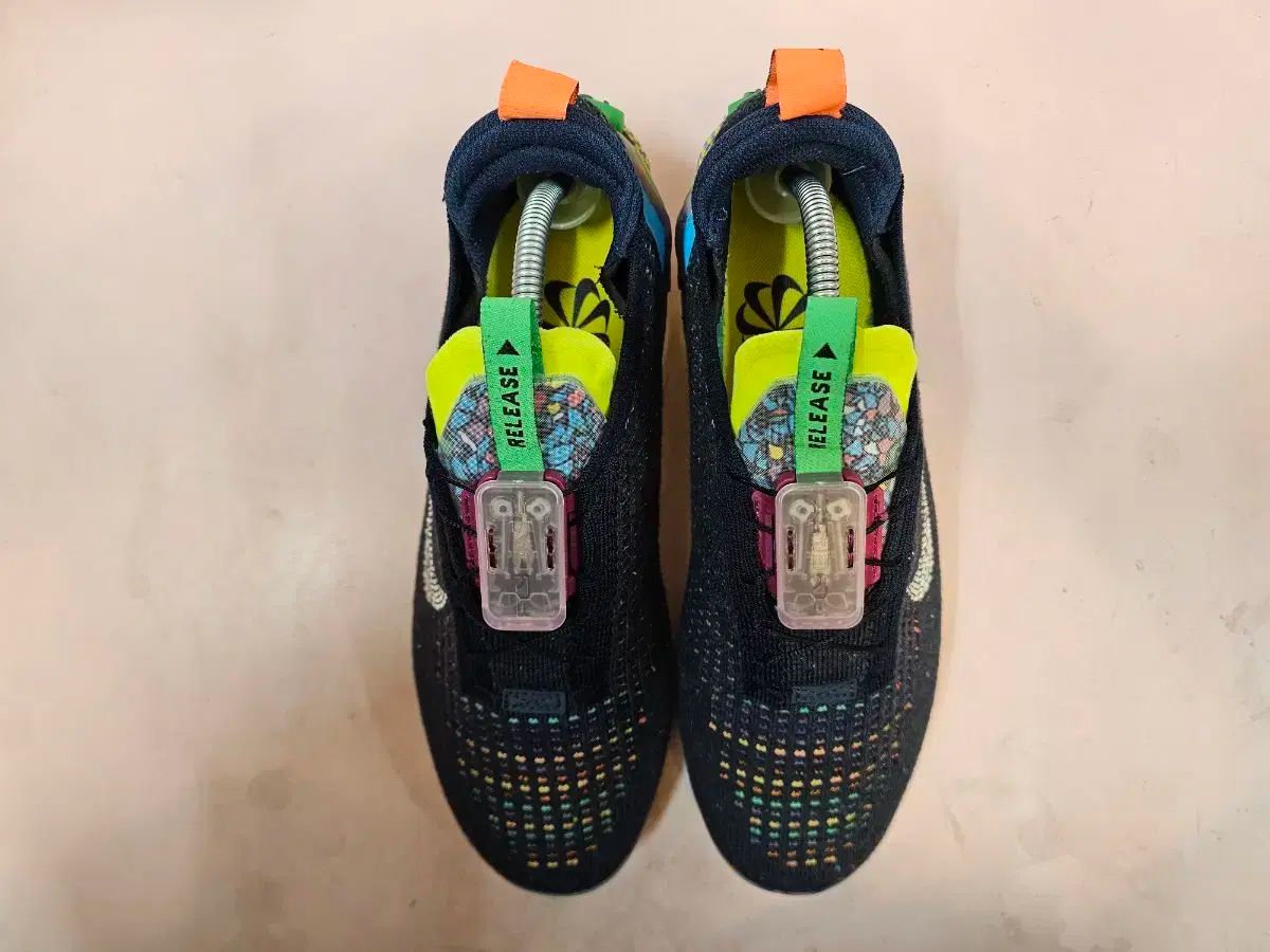 ランニングシューズ